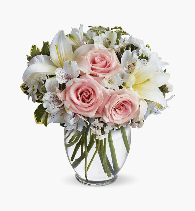 Appealing pink and white roses bunch
